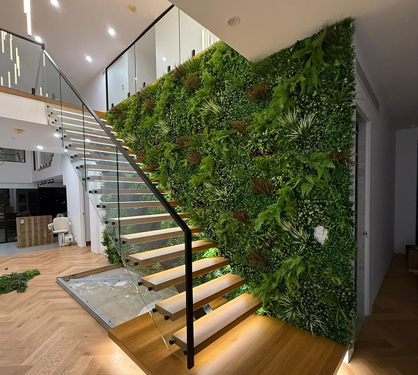 hedge on wall hedge on wall