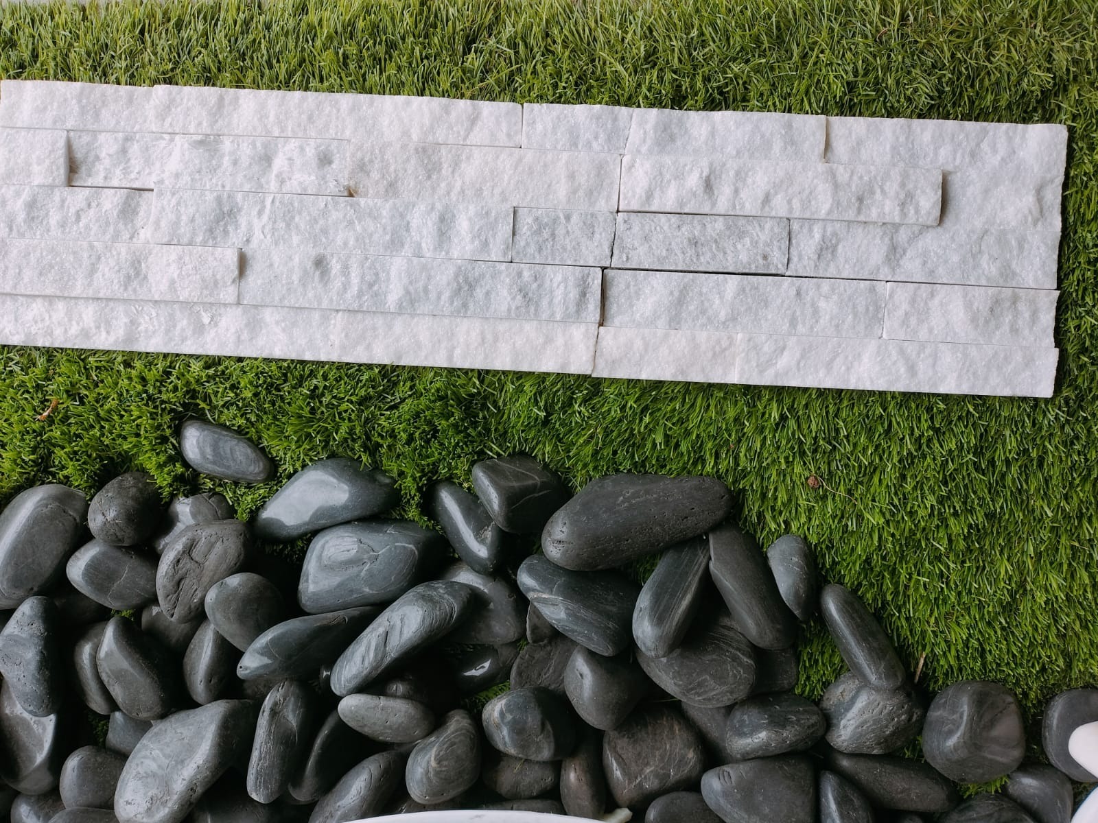 Top Benefits of Stacked Stone Cladding for Your Home
